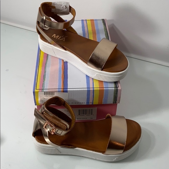 mia kids sandals